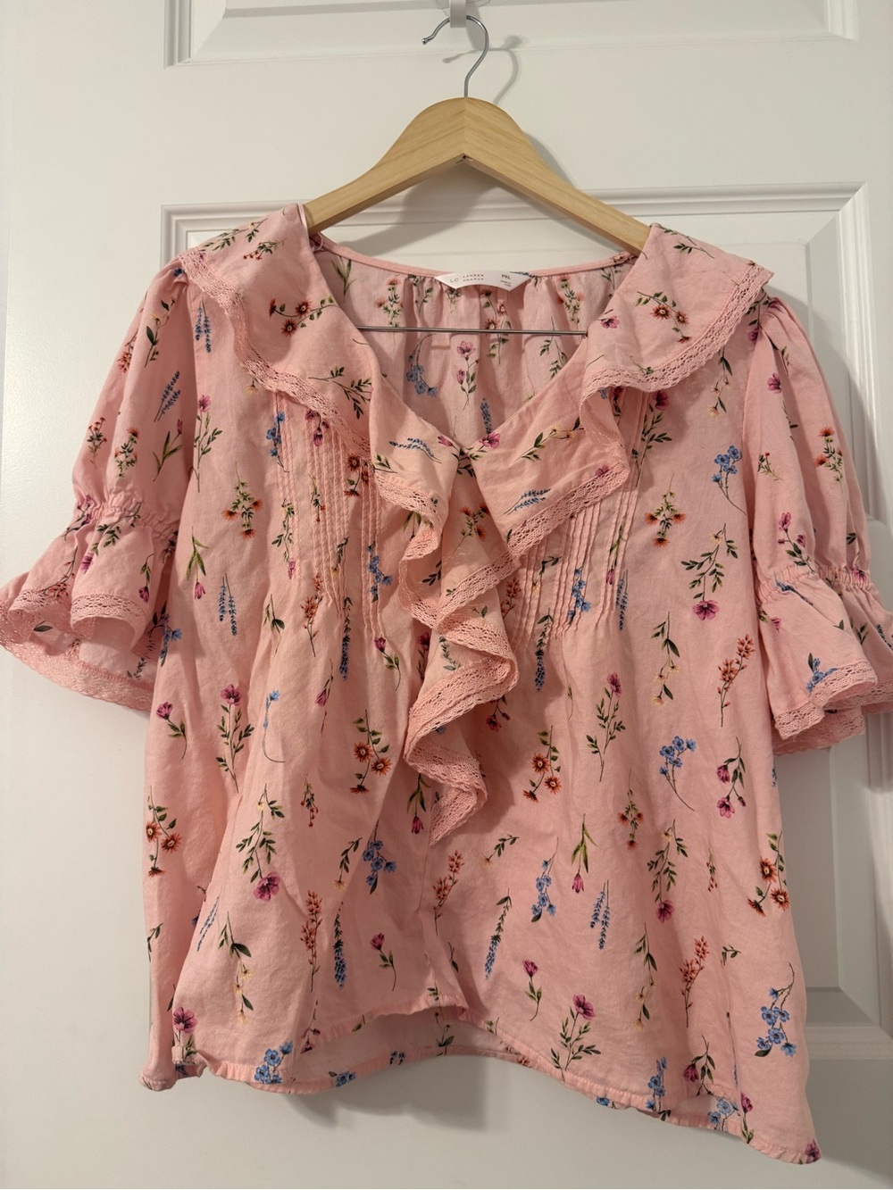 LC Lauren Conrad Pink Floral Ruffled Tie-Front Blouse